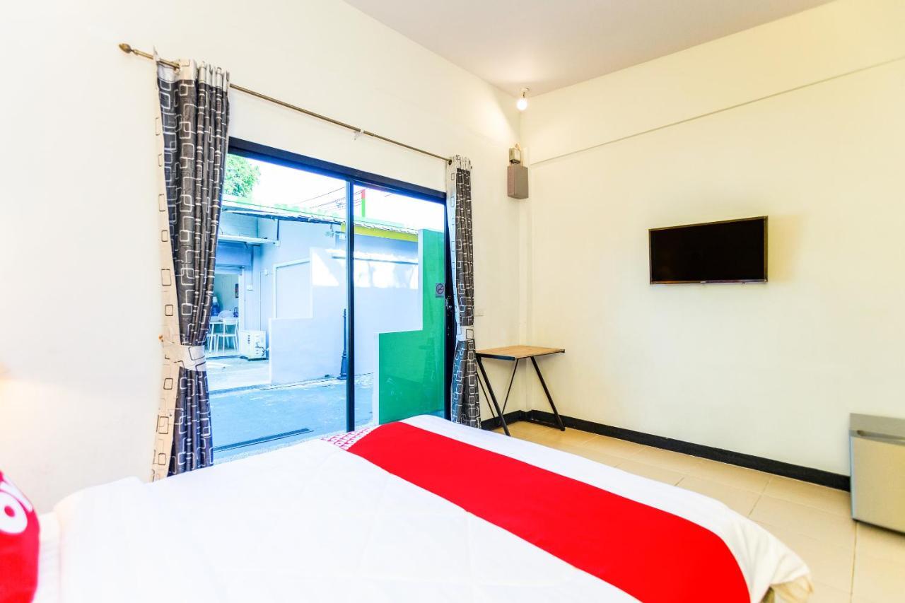 Oyo 450 Rawai Studios Resort Extérieur photo